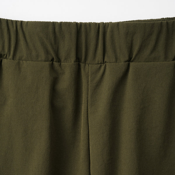 ストレッチナイロン　ハーフパンツ