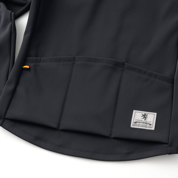 ライオンエンブレム付き防風ジャケット