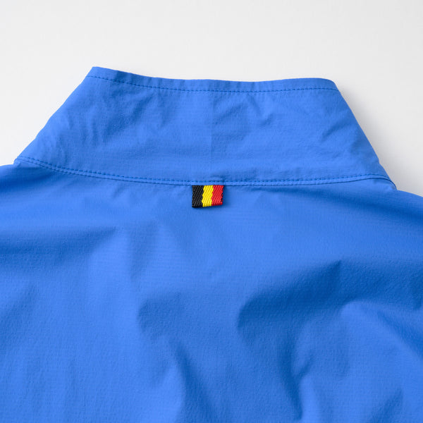 Stretch ripstop windbreaker with back pocket