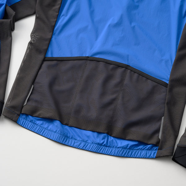 Stretch ripstop windbreaker with back pocket
