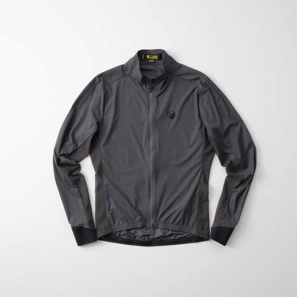 Stretch ripstop windbreaker with back pocket