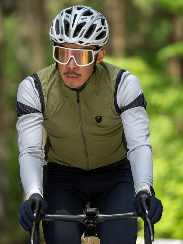 ストレッチウインドベスト　リップストップ　バックポケット付き