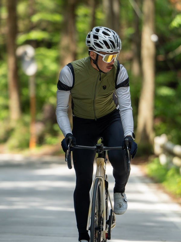 ストレッチウインドベスト　リップストップ　バックポケット付き