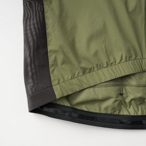 ストレッチウインドベスト　リップストップ　バックポケット付き