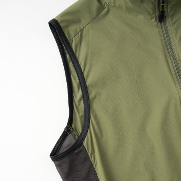 ストレッチウインドベスト　リップストップ　バックポケット付き