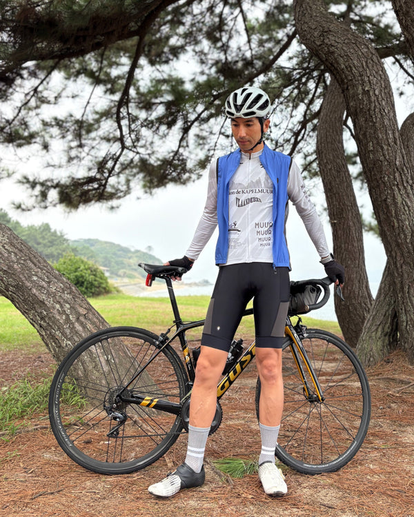 Stretch wind vest in ripstop with back pocket